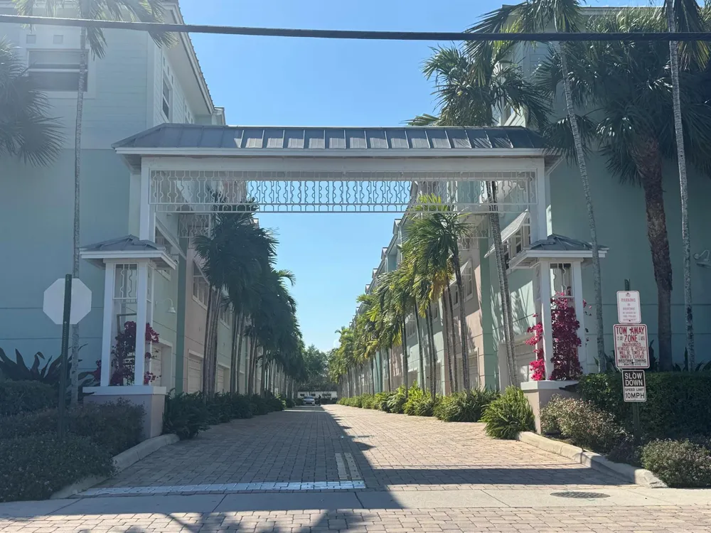 429 NE 1st Street Pompano Beach, FL 33060