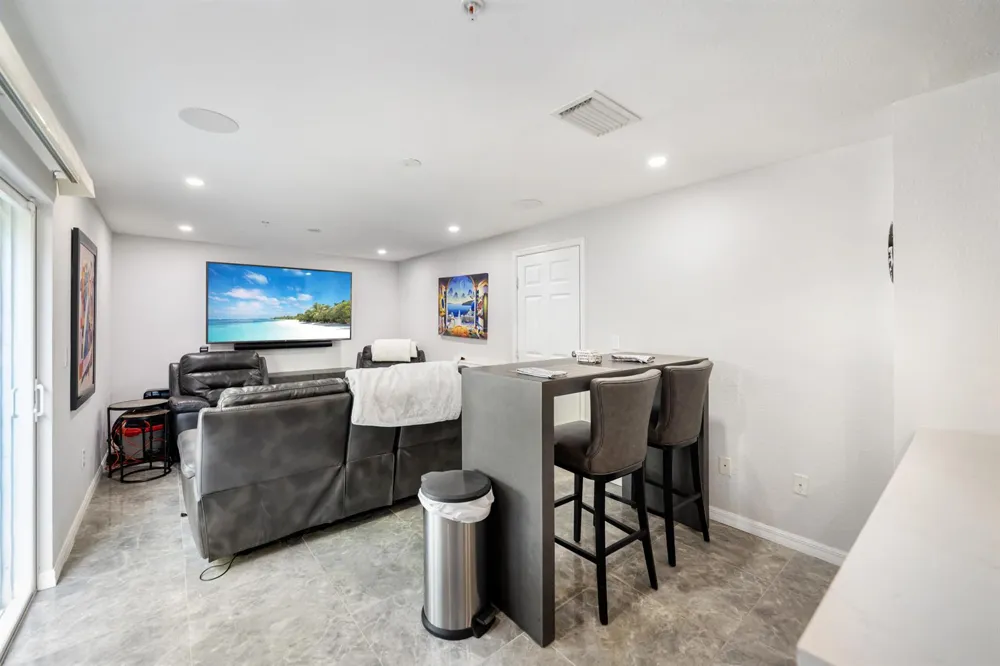 429 NE 1st Street Pompano Beach, FL 33060
