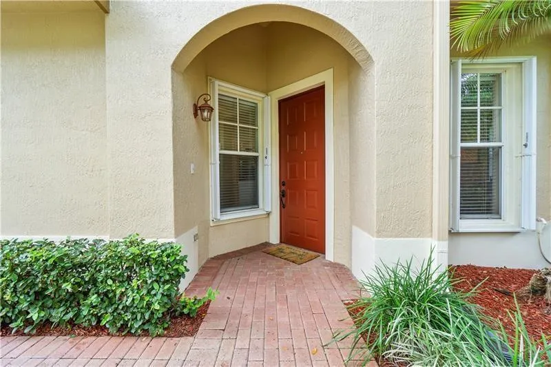 5742 NW 119th Drive Coral Springs, FL 33076