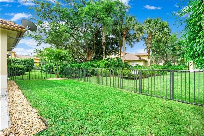 5742 NW 119th Drive Coral Springs, FL 33076