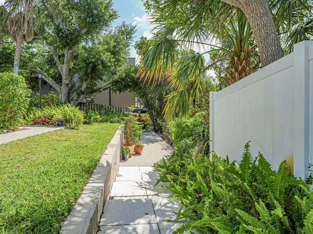 4890 Bethel Creek Drive #5 Vero Beach, FL 32963