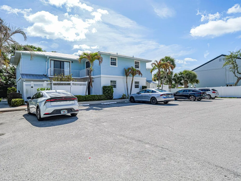 4890 Bethel Creek Drive #5 Vero Beach, FL 32963