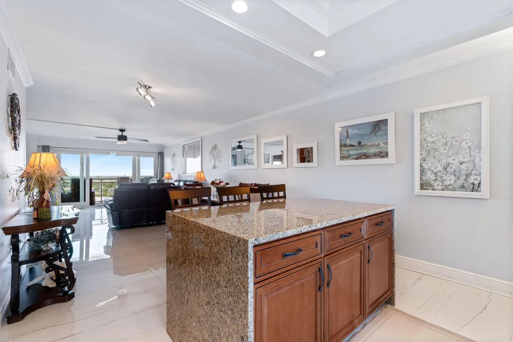 1160 Hillsboro Mile #904 Hillsboro Beach, FL 33062