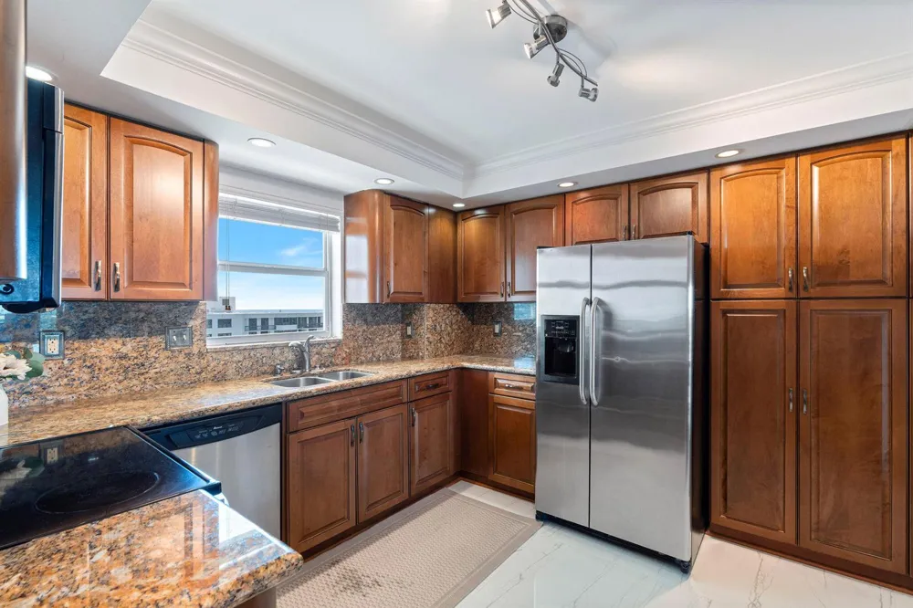 1160 Hillsboro Mile #904 Hillsboro Beach, FL 33062