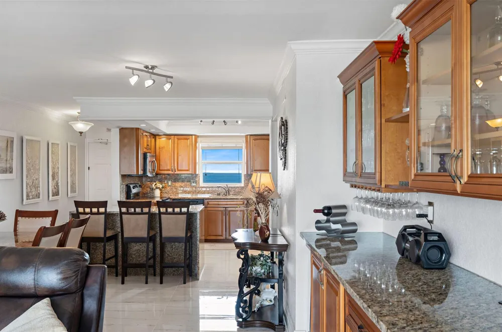 1160 Hillsboro Mile #904 Hillsboro Beach, FL 33062
