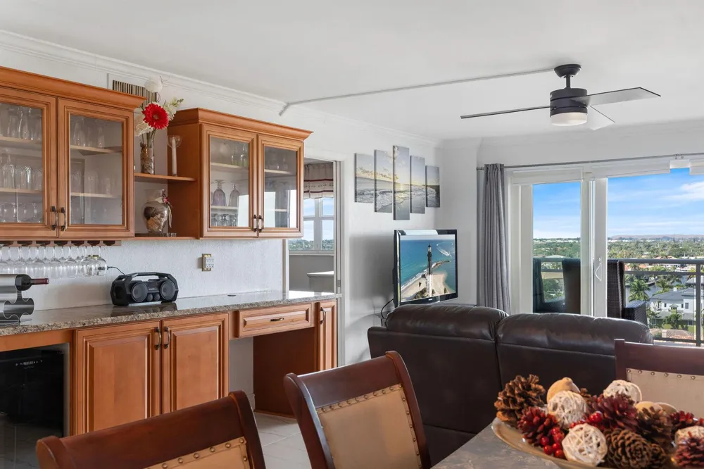 1160 Hillsboro Mile #904 Hillsboro Beach, FL 33062