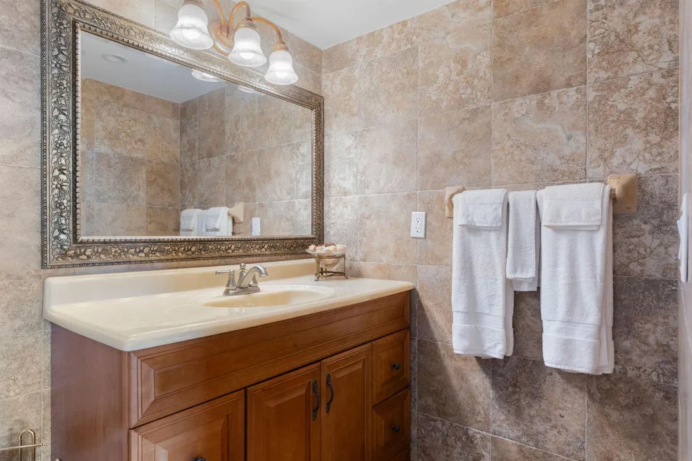 1160 Hillsboro Mile #904 Hillsboro Beach, FL 33062