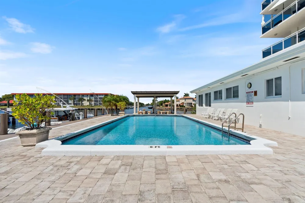 1160 Hillsboro Mile #904 Hillsboro Beach, FL 33062