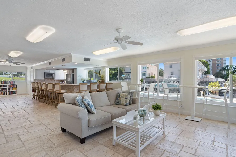 1160 Hillsboro Mile #904 Hillsboro Beach, FL 33062