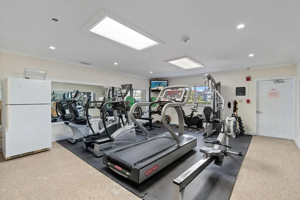 1160 Hillsboro Mile #904 Hillsboro Beach, FL 33062