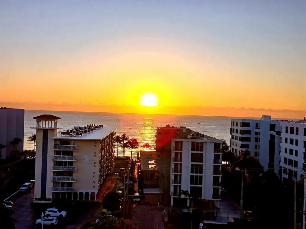 1160 Hillsboro Mile #904 Hillsboro Beach, FL 33062