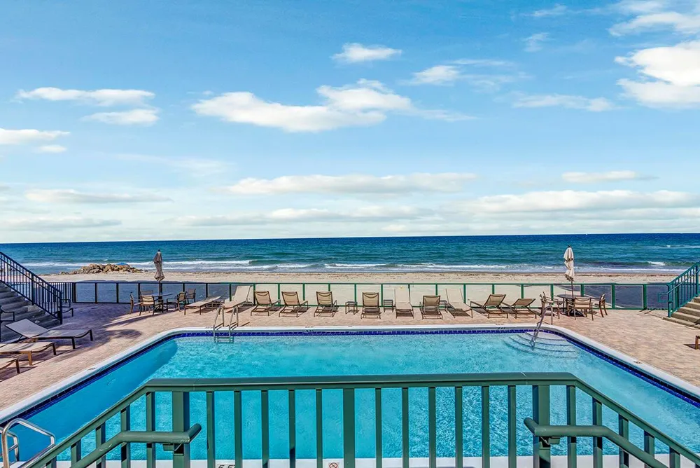 1239 Hillsboro Mile #105 Hillsboro Beach, FL 33062