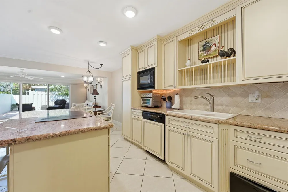 2701 Ocean Drive #1a Vero Beach, FL 32963