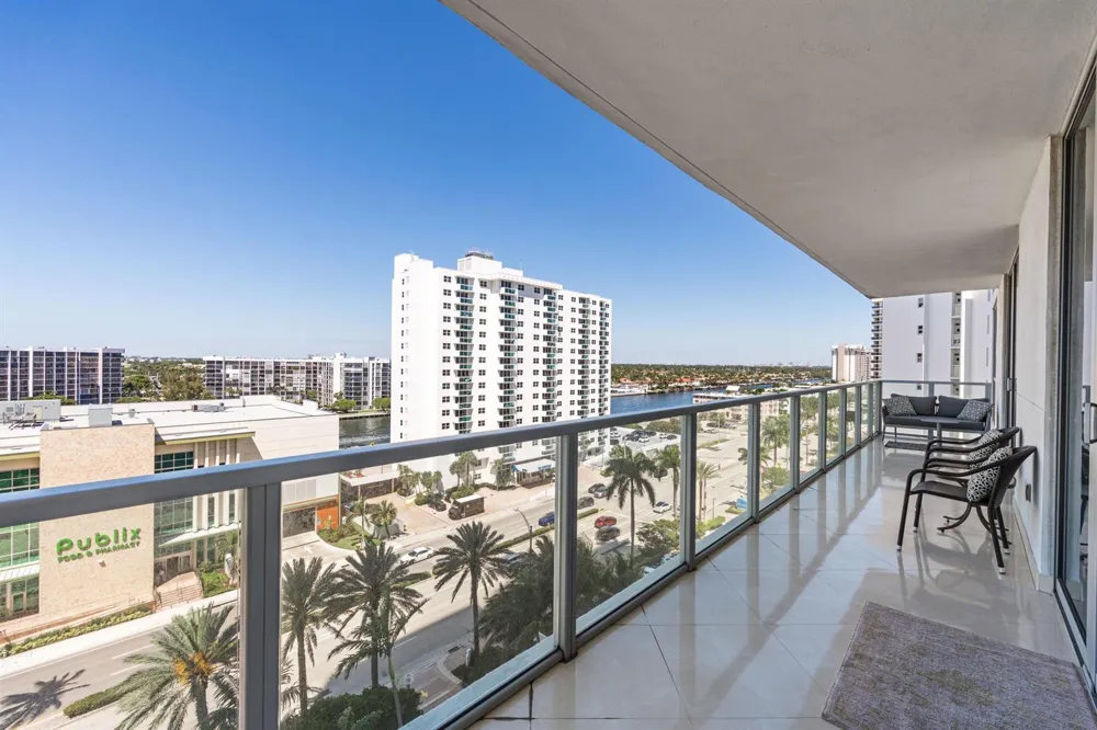 3101 S Ocean Drive #901 Hollywood, FL 33019