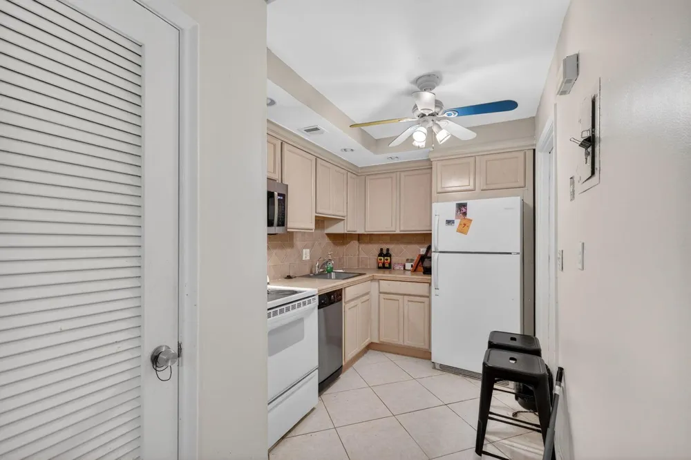 12 NE 19th Court #118a Wilton Manors, FL 33305