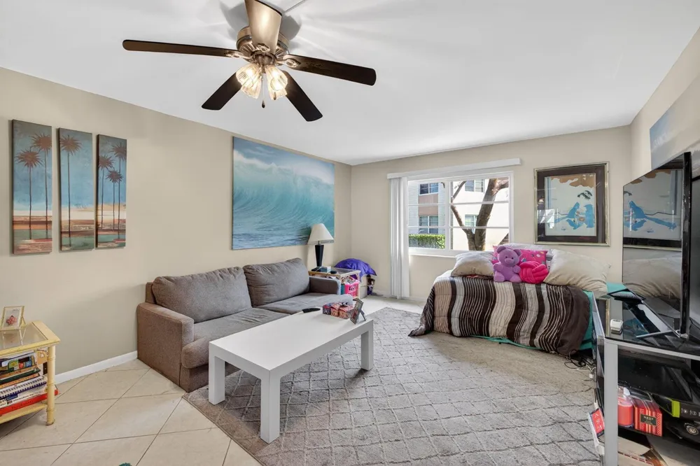 12 NE 19th Court #118a Wilton Manors, FL 33305