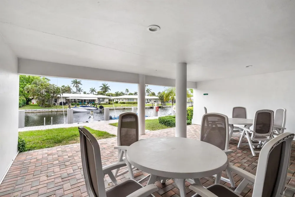 1461 S Ocean Boulevard #304 Lauderdale By The Sea, FL 33062