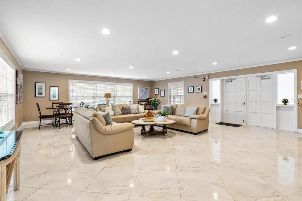 1461 S Ocean Boulevard #304 Lauderdale By The Sea, FL 33062