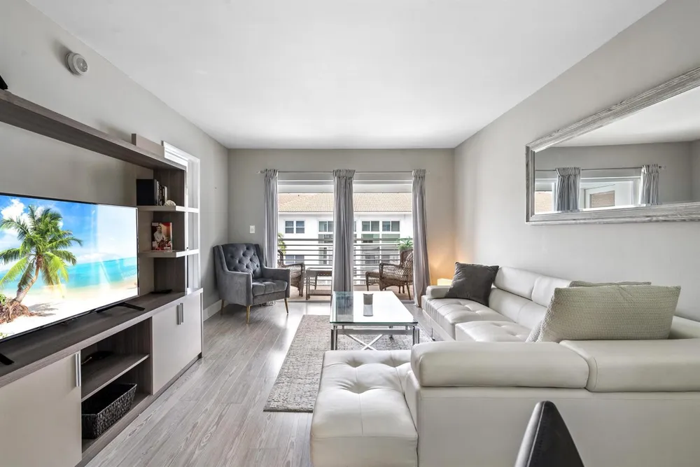 1461 S Ocean Boulevard #304 Lauderdale By The Sea, FL 33062