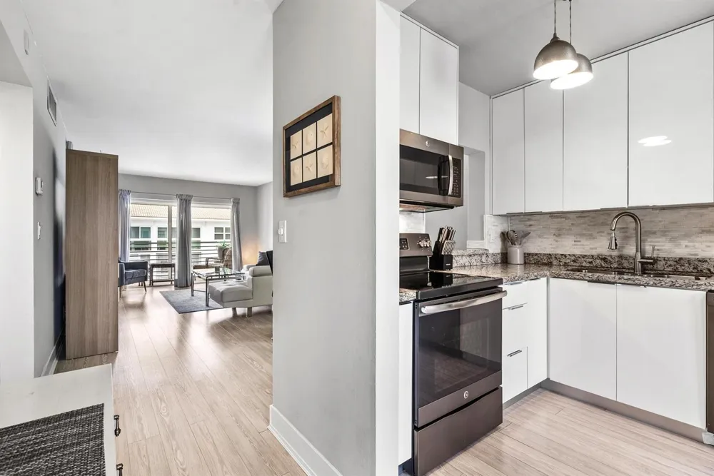 1461 S Ocean Boulevard #304 Lauderdale By The Sea, FL 33062
