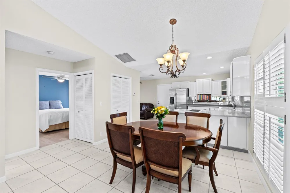 9722 Erica Court Boca Raton, FL 33496