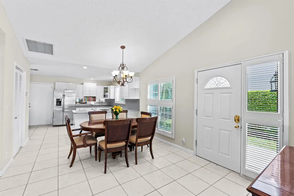 9722 Erica Court Boca Raton, FL 33496