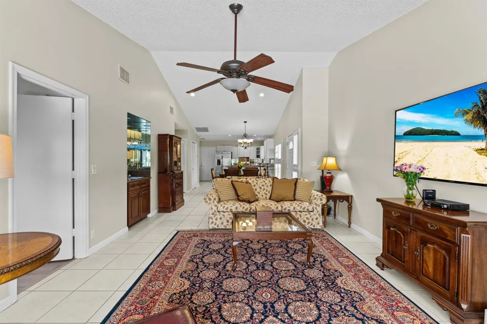 9722 Erica Court Boca Raton, FL 33496