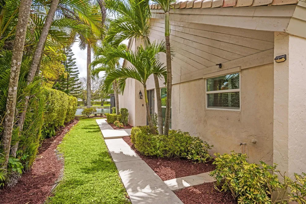9722 Erica Court Boca Raton, FL 33496