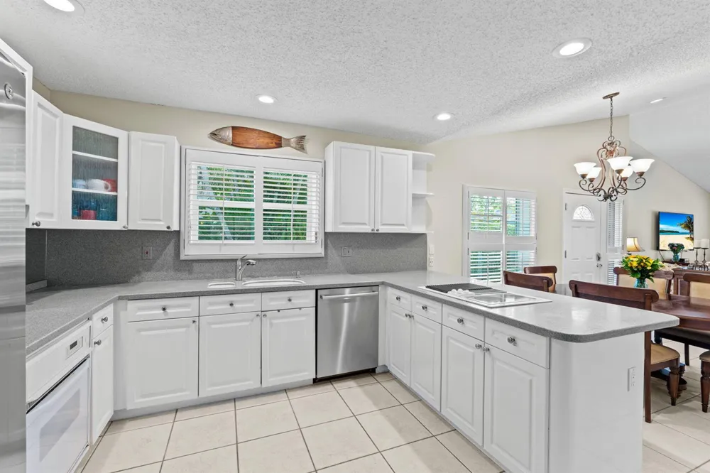 9722 Erica Court Boca Raton, FL 33496