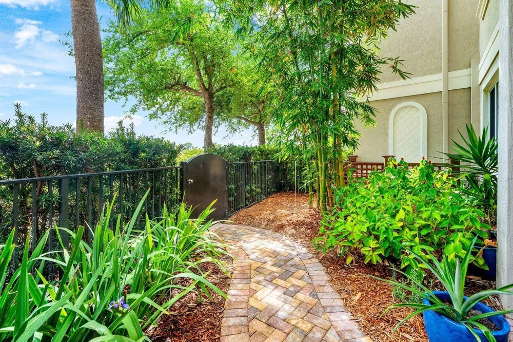 144 Tierra Lane #11 Jupiter, FL 33477