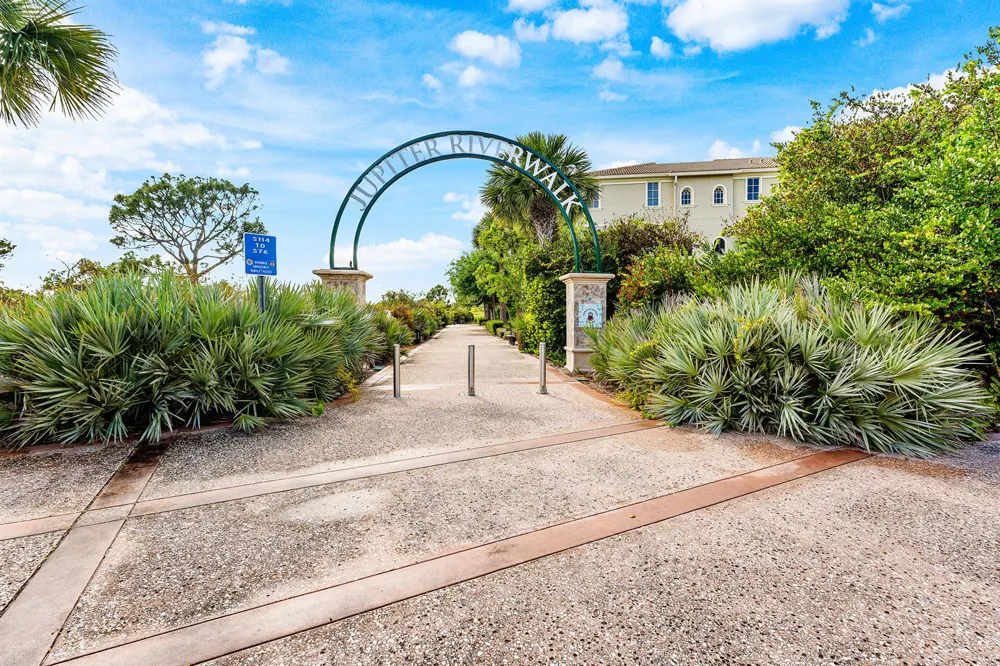 144 Tierra Lane #11 Jupiter, FL 33477