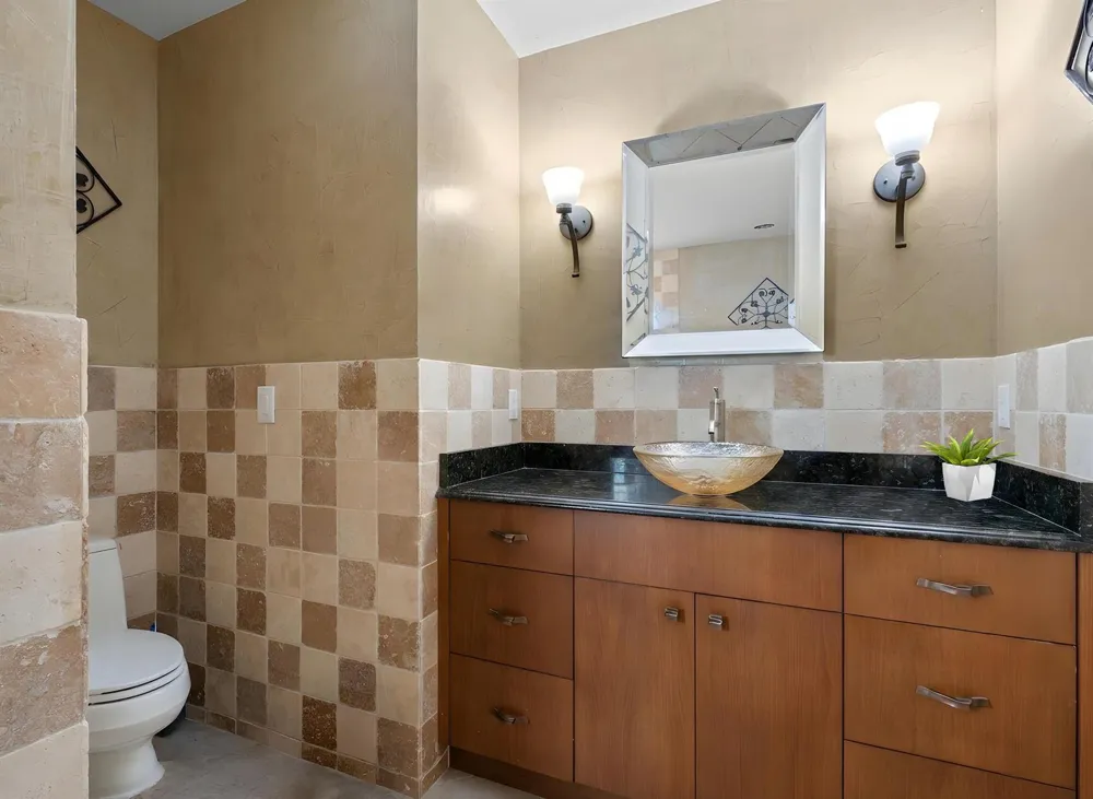 2700 NE 4th Way Boca Raton, FL 33431