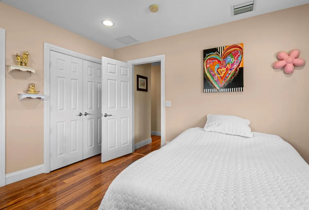 2700 NE 4th Way Boca Raton, FL 33431