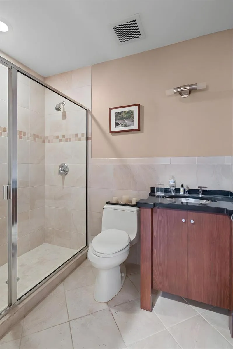 2700 NE 4th Way Boca Raton, FL 33431