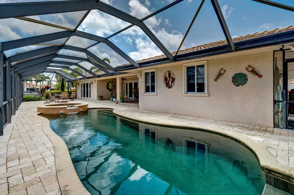 2700 NE 4th Way Boca Raton, FL 33431