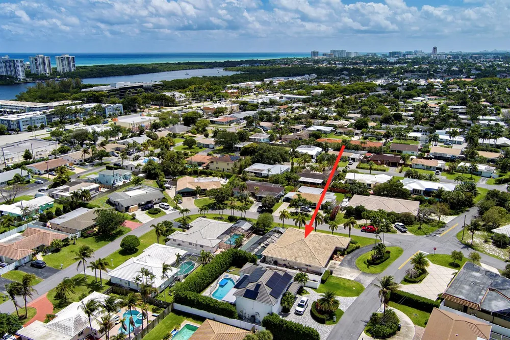 2700 NE 4th Way Boca Raton, FL 33431