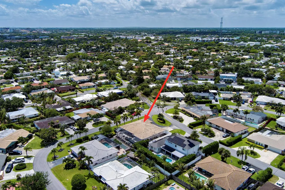 2700 NE 4th Way Boca Raton, FL 33431
