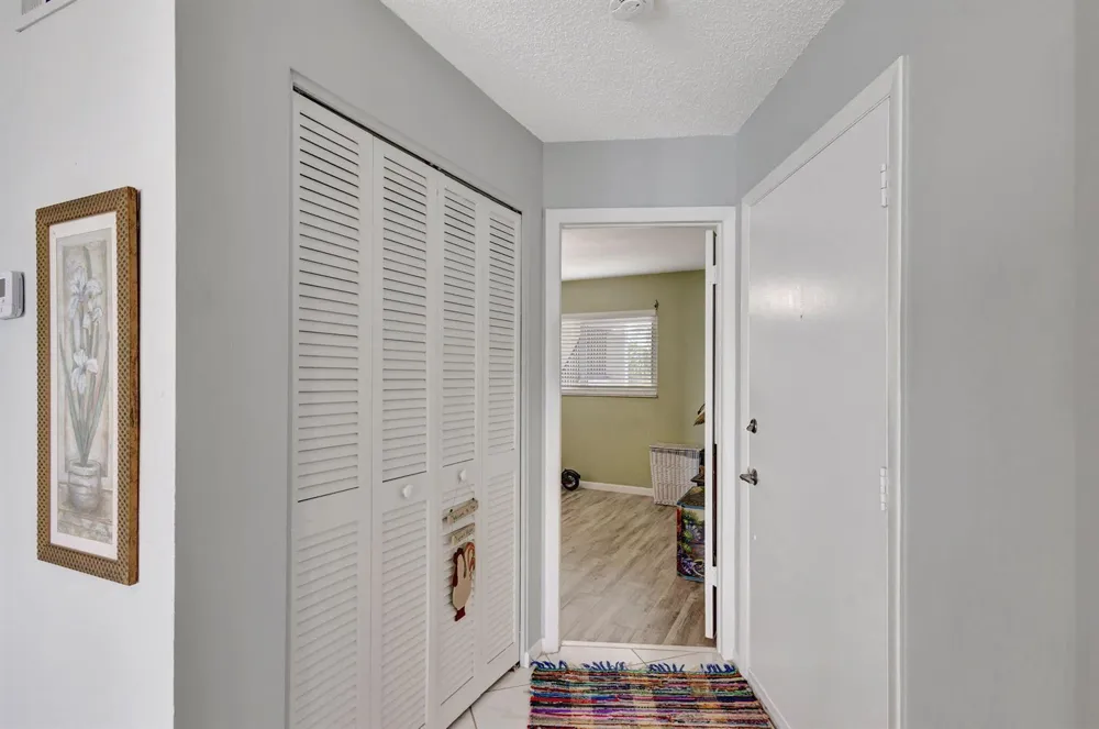 2936 Lake Shore Drive #309 Riviera Beach, FL 33404