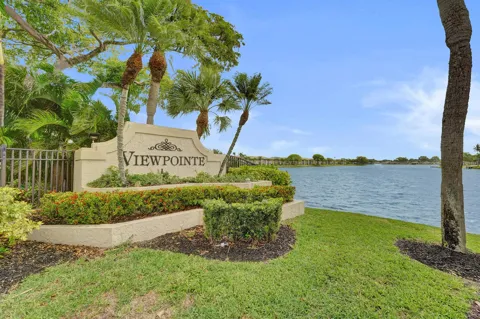 5531 Lakeside Drive #202