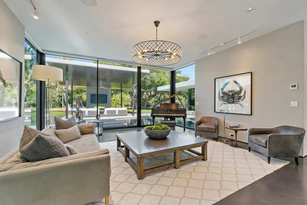 12 Beach Road Jupiter Island, FL 33455