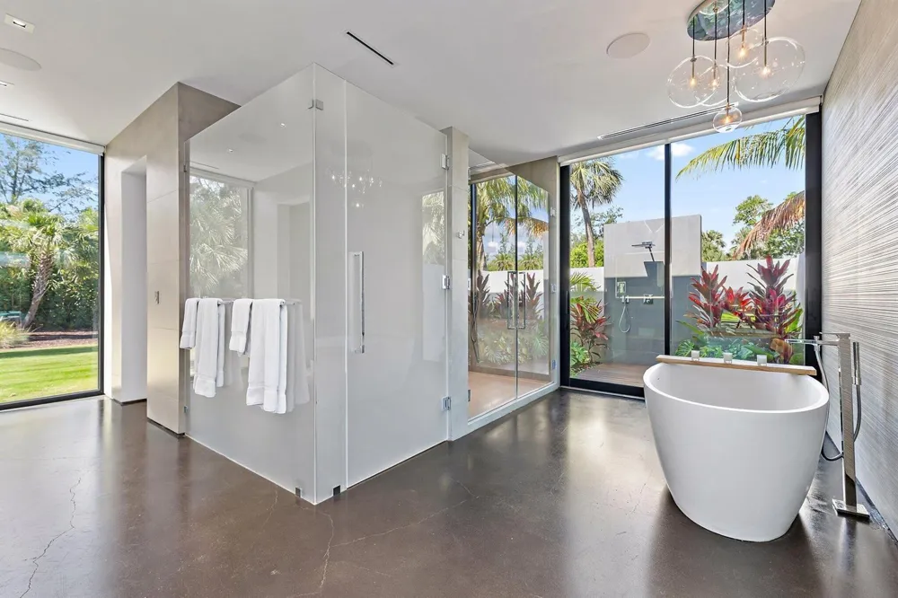 12 Beach Road Jupiter Island, FL 33455
