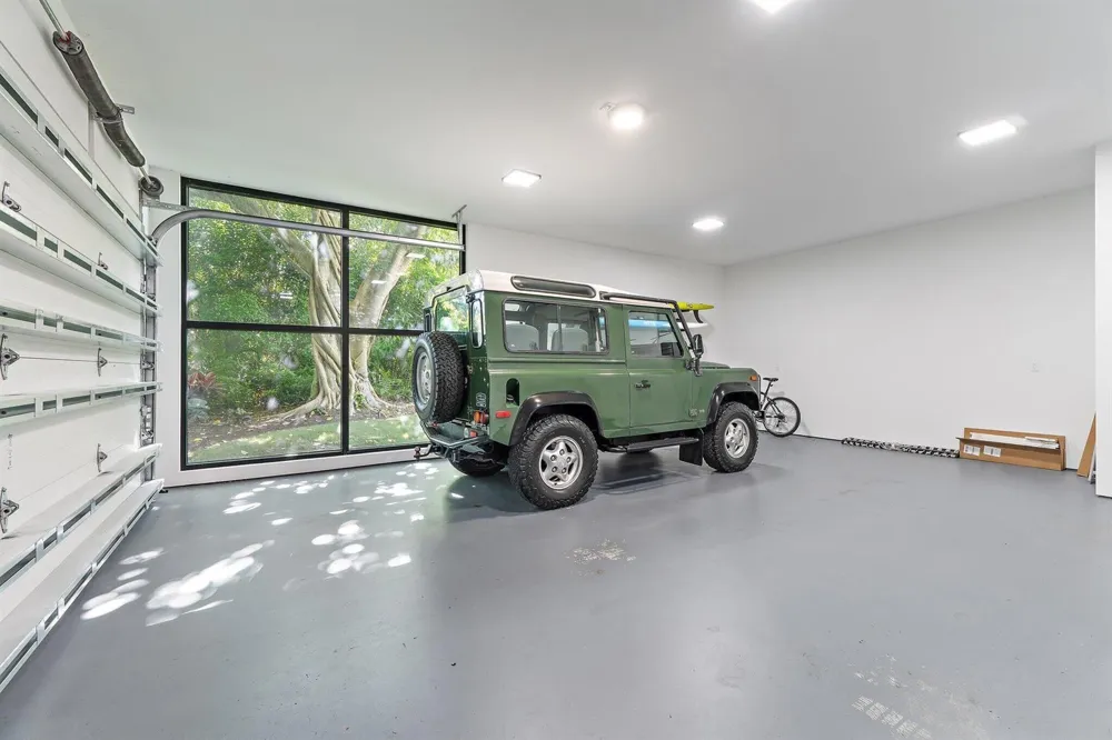 12 Beach Road Jupiter Island, FL 33455