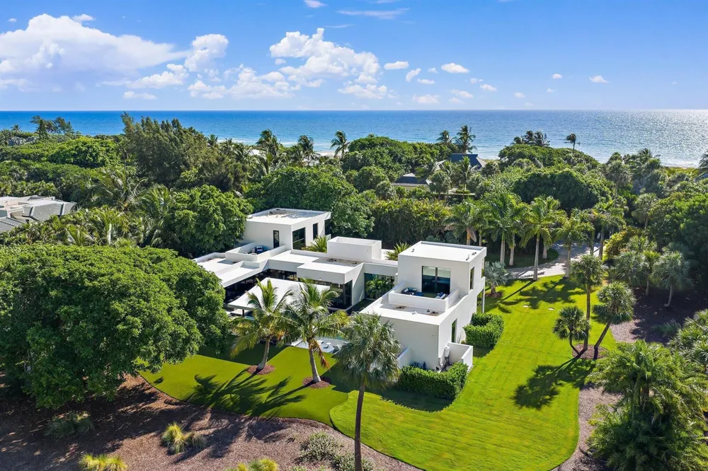 12 Beach Road Jupiter Island, FL 33455