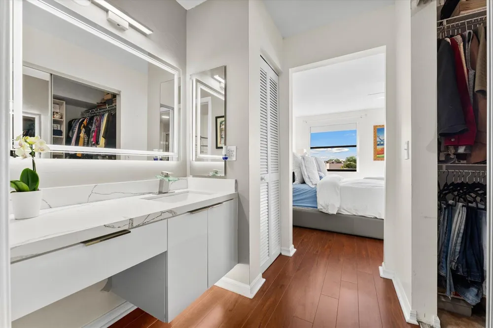 10360 NW 30th Court #403 Sunrise, FL 33322