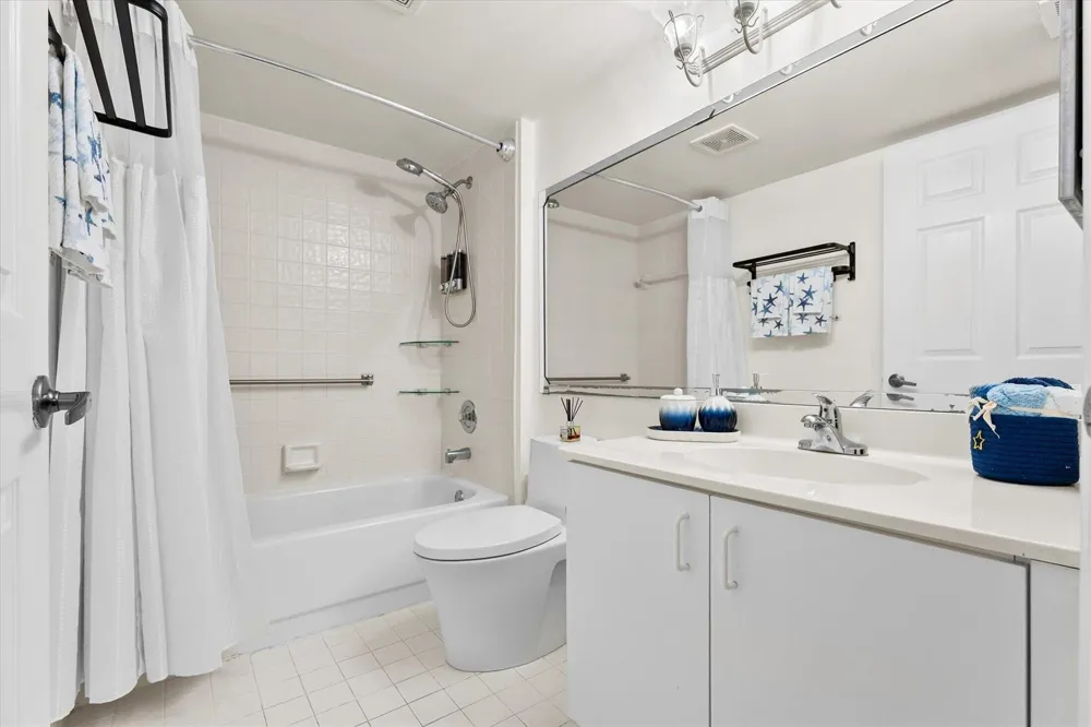 10360 NW 30th Court #403 Sunrise, FL 33322