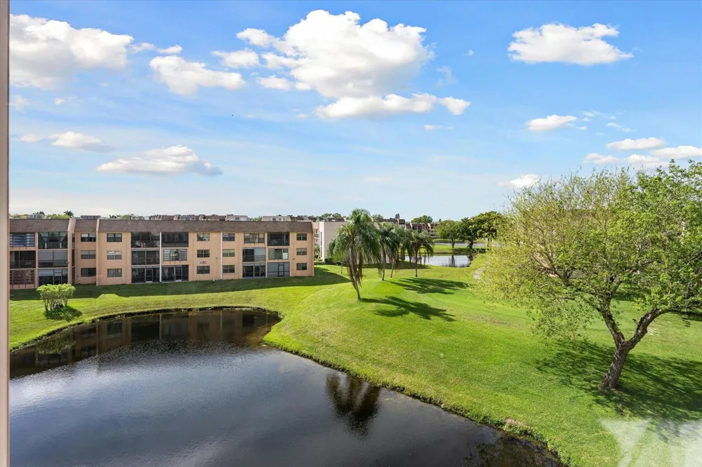 10360 NW 30th Court #403 Sunrise, FL 33322