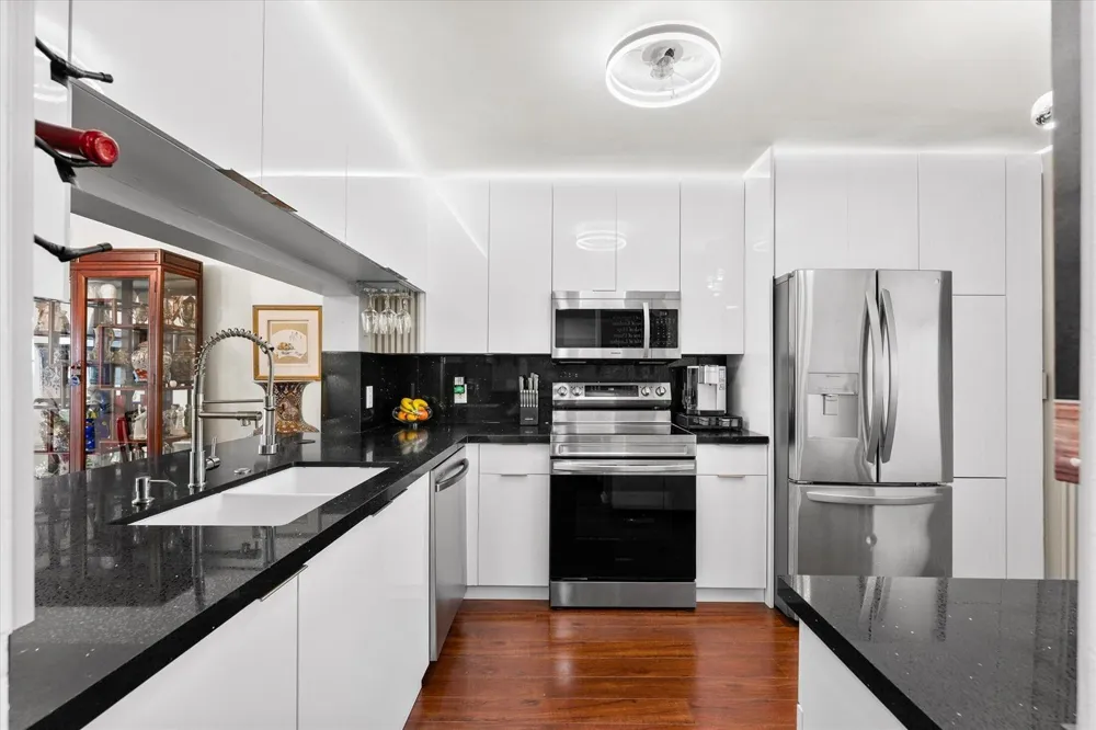 10360 NW 30th Court #403 Sunrise, FL 33322