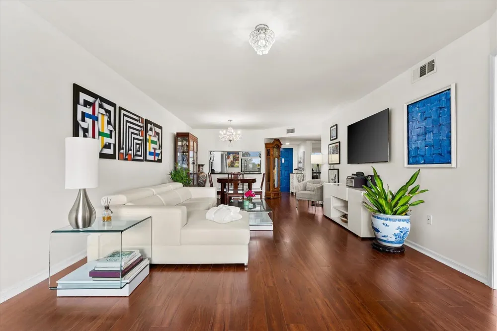 10360 NW 30th Court #403 Sunrise, FL 33322