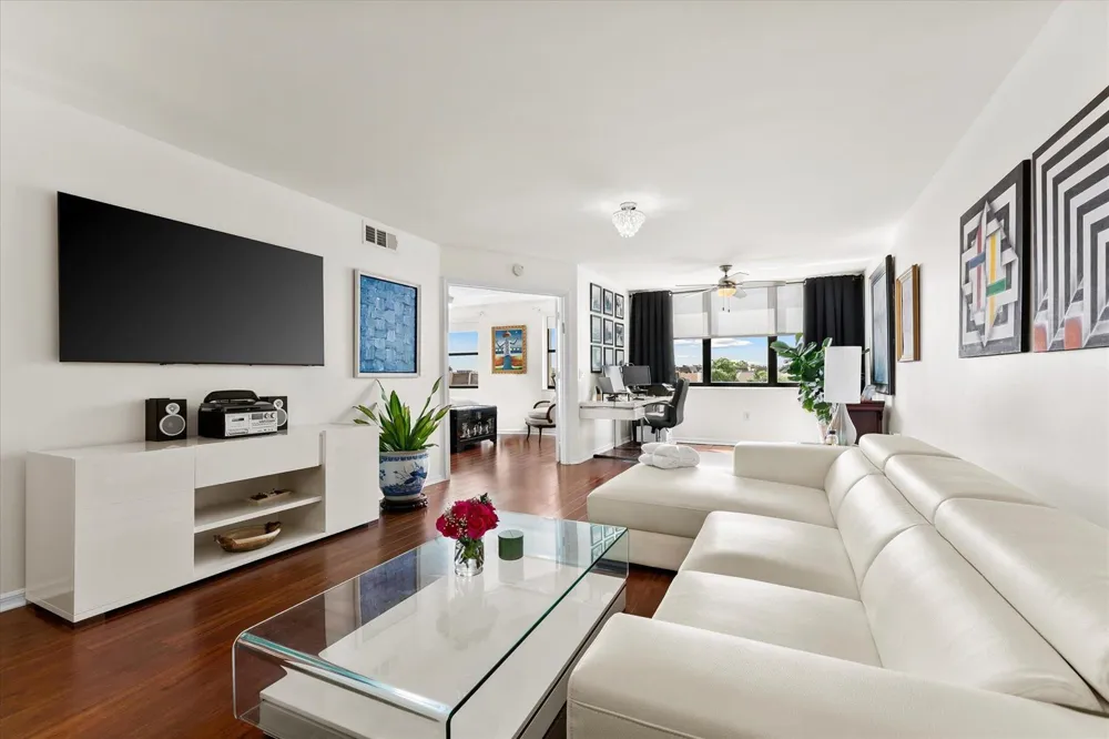 10360 NW 30th Court #403 Sunrise, FL 33322