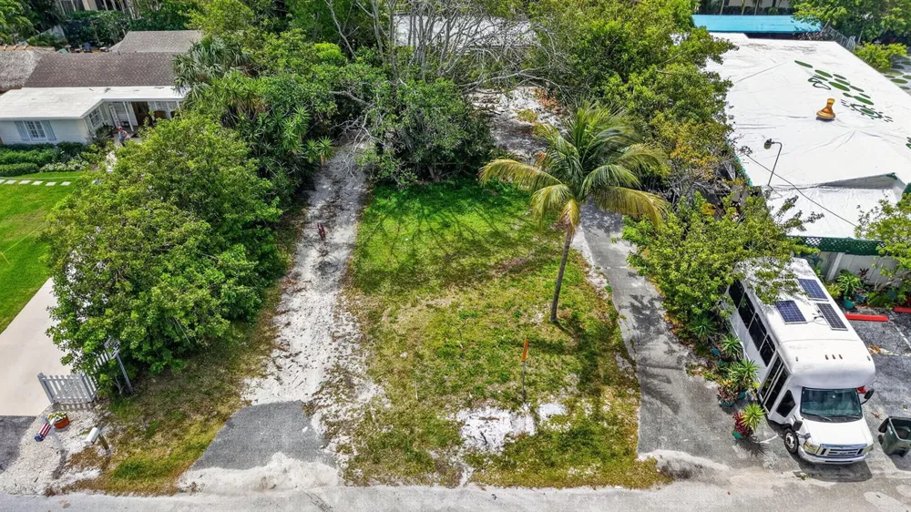 600 Allen Avenue Delray Beach, FL 33483